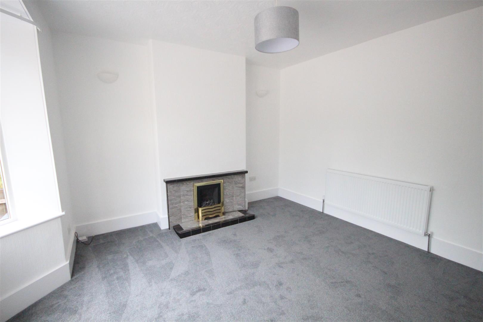 2 bedroom semi-detached house Let Agreed in Brierfield - IMG_7266.jpg